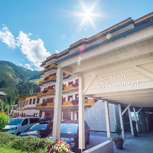 Hotel Jufa Alpenhotel Saalbach-jokercard Im Sommer Inklusive, Saalbach-Hinterglemm